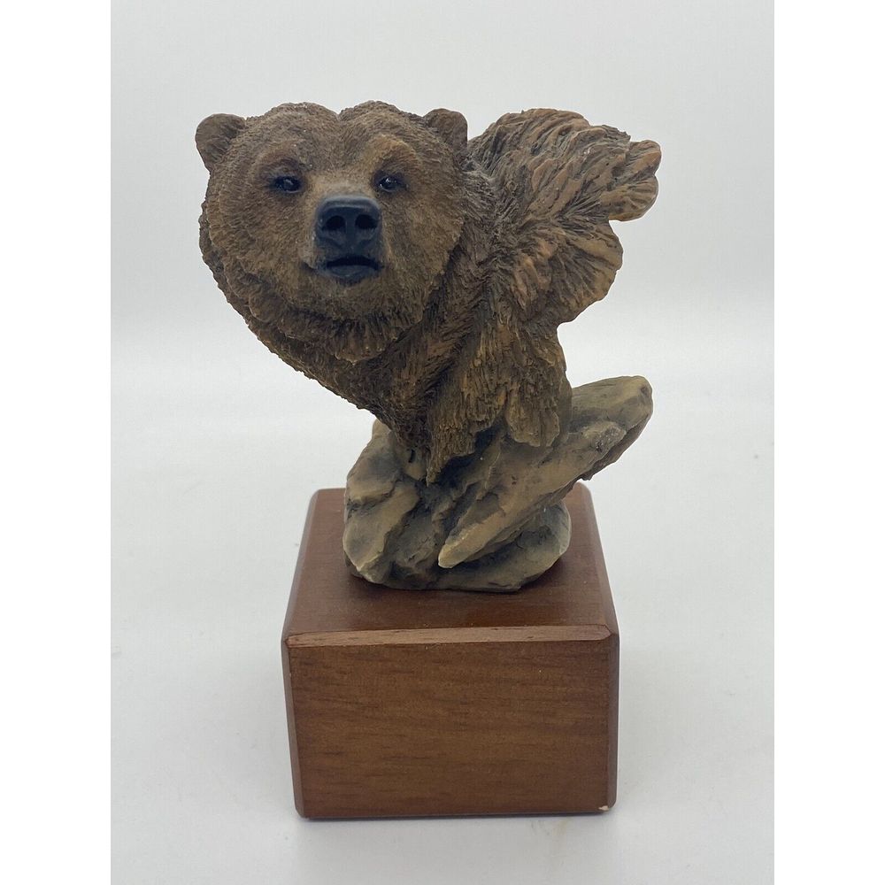 Mill Creek Studios Bear Up Figurine 5.5"‎ #14008 On Wood Base